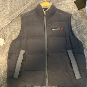 Vest In navy blue